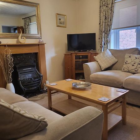 Grayz Townhouse - Free Onsite Parking For 2 Cars Βίλα Λίνκολν Εξωτερικό φωτογραφία